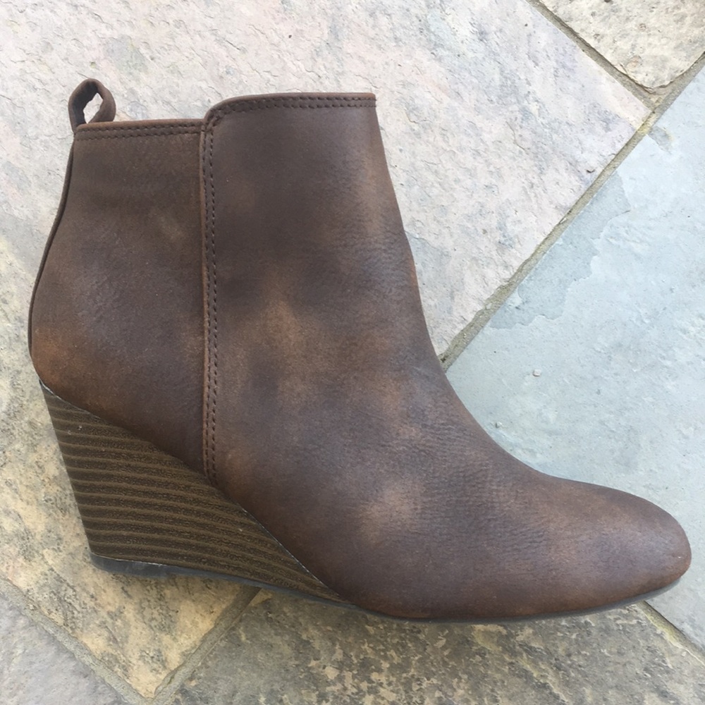Bennington XOXO Boots